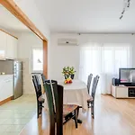 3bdr Medunac Sea View Free Parking *