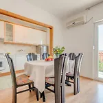 3bdr Medunac Sea View Free Parking Daire Kastela