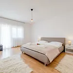3bdr Medunac Sea View Free Parking *
