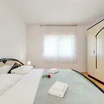 3bdr Medunac Sea View Free Parking *