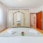 3bdr Medunac Sea View Free Parking *