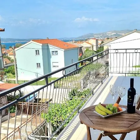 3bdr Medunac Sea View Free Parking Apartment