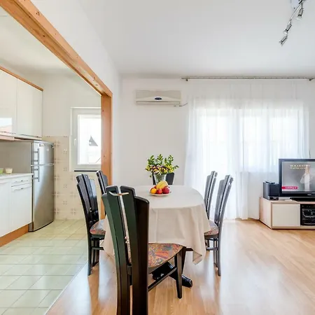 3bdr Medunac Sea View Free Parking *