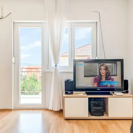3bdr Medunac Sea View Free Parking Apartment