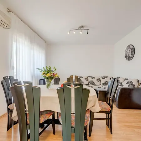 Apartment 3bdr Medunac Sea View Free Parking *